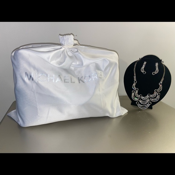 Michael Kors Python Pattern-embossed Leather Satchel - Picture 8 of 9